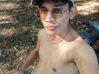 Toy free lj AlexGarzon