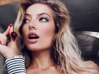 Pussy livejasmin pics JeneferDiamond