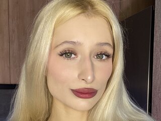 Video amateur livejasmin MonicaBarbies