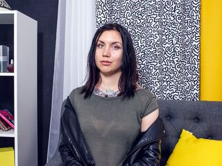 Livesex webcam shows SusieBasinger
