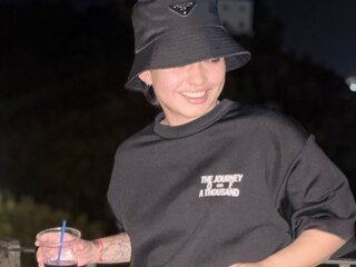 Real fuck livesex ValenPiper